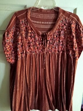 Women's Rust Brown Crochet Yoke Tie-Front Tunic